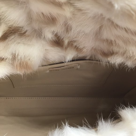 Marc Jacobs Cream Rabbit Fur Clutch - Picture 7 of 10